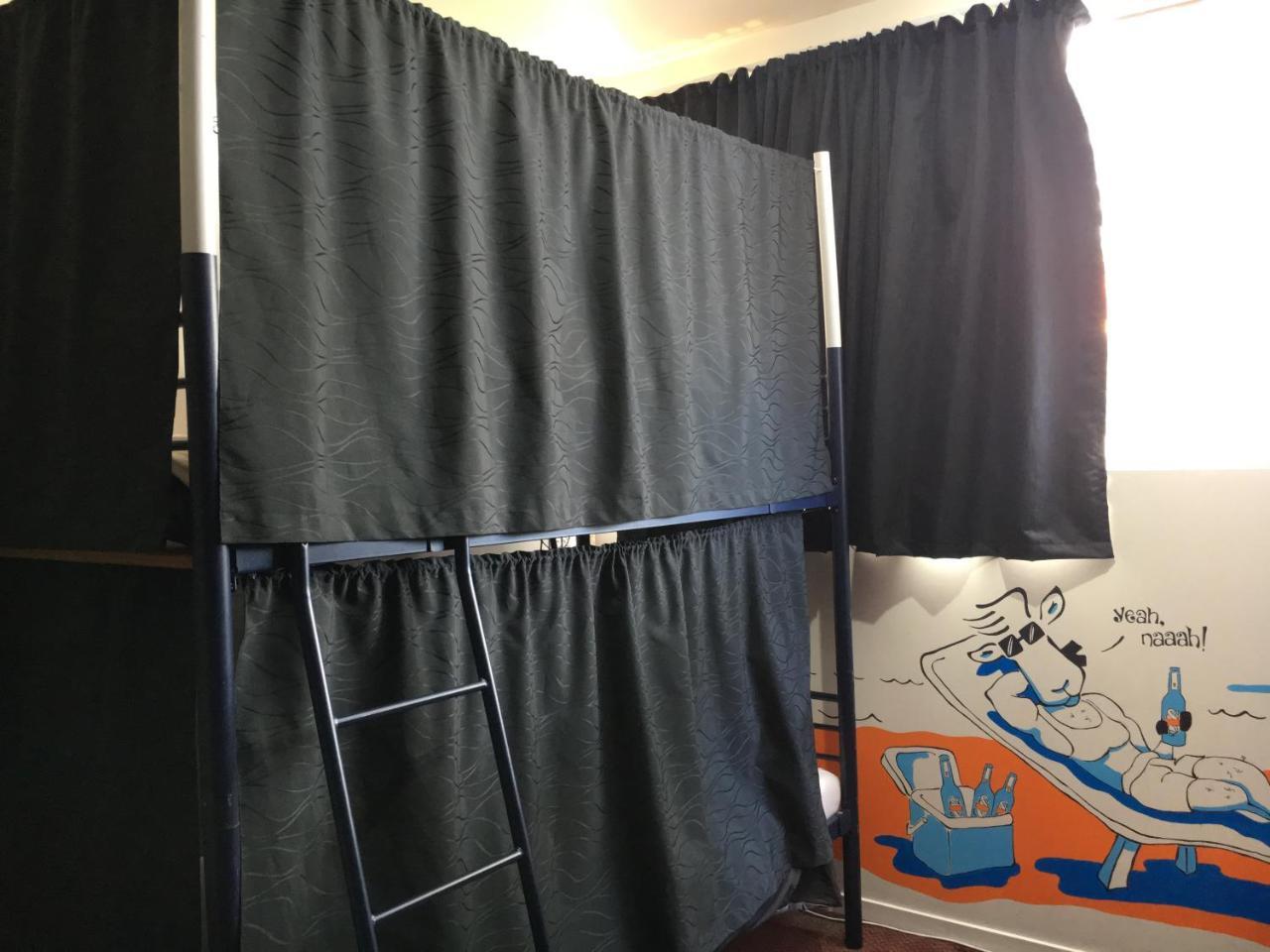 Bouncing Lamb Backpackers Hostel Nelson Luaran gambar