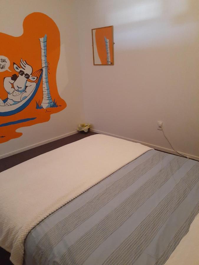 Bouncing Lamb Backpackers Hostel Nelson Luaran gambar